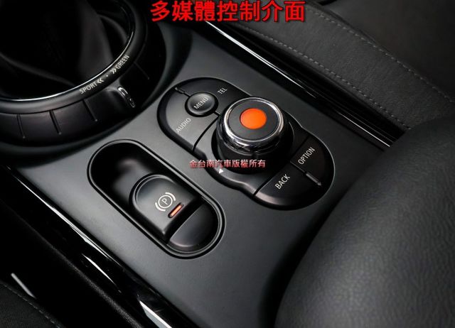 少有S頂級版 2.0渦輪 192匹馬力 少跑全車原板件 雙電動椅 h/k音響 iKEY 雙區恆溫 可全貸!  第18張相片