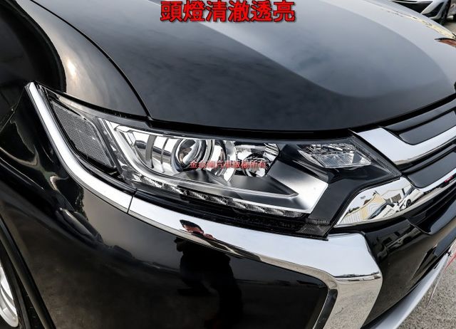 4WD躍動型 只跑5.8萬 車況超好 安卓影音 NAVI 恆溫空調 TCS 全車六安 可全貸 不用殺價就很便宜!  第5張相片