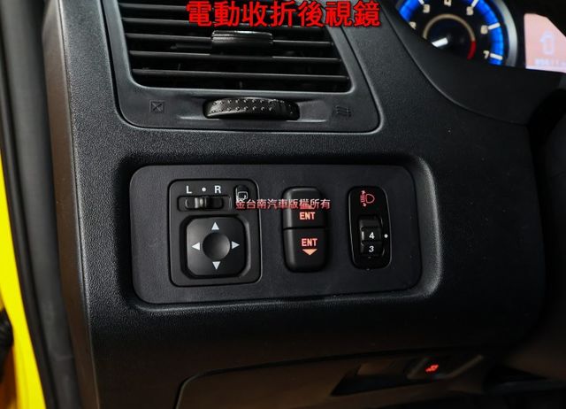 22年式22/1領 定速 ABS TCS 倒車顯影 後座冷氣 鋁圈 一手 全車原鈑件 原廠保養 附全額發票 可全貸!  第11張相片