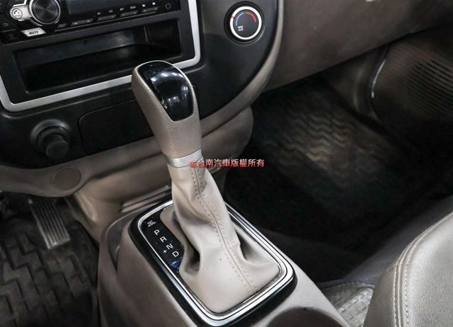 自排 遙控雙折大尾門 只跑2萬 ABS TCS 全車原鈑件 原廠保固中 里程保證 可全貸!  第18張相片