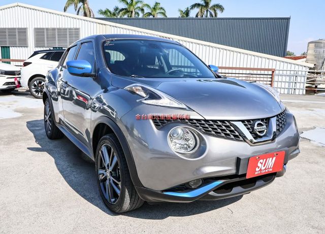 魅力豪華版  四輪剛換全新 一手車 只跑四萬 原廠保養 全車原板件 外觀套件 雙色鋁圈 原廠影音 全車六安 可全貸!  第3張相片