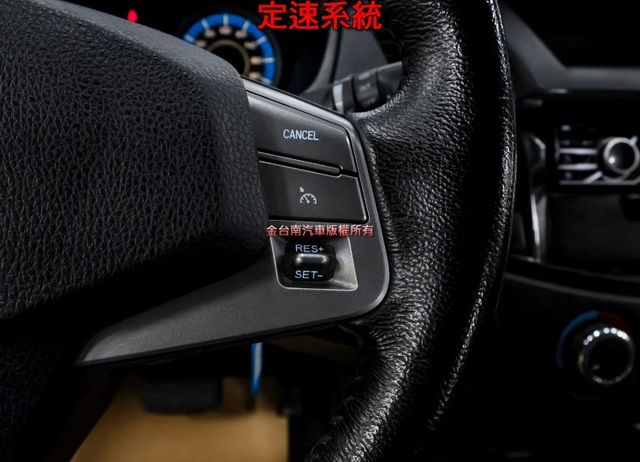 精緻版 一手車 只跑4萬 里程保證 定速 中冷 TCS 雙安 附全額發票 事業打拼好幫手 可全貸 不用殺價就很便宜!  第15張相片