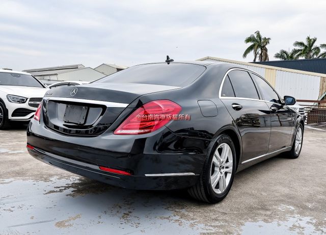 總代理 S350D 長軸版 全車四記憶椅 柏林之音 ACC AEB 車道維持 全車原板件 可全貸 不用殺價就很便宜!  第3張相片