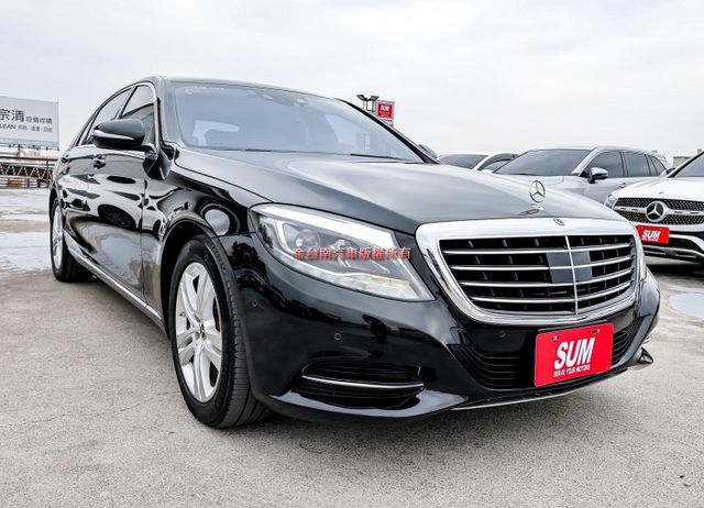 總代理 S350D 長軸版 全車四記憶椅 柏林之音 ACC AEB 車道維持 全車原板件 可全貸 不用殺價就很便宜!  第4張相片