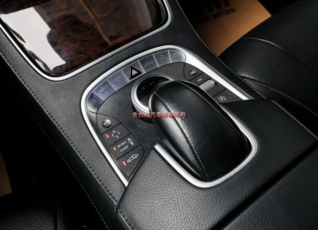 總代理 S350D 長軸版 全車四記憶椅 柏林之音 ACC AEB 車道維持 全車原板件 可全貸 不用殺價就很便宜!  第18張相片