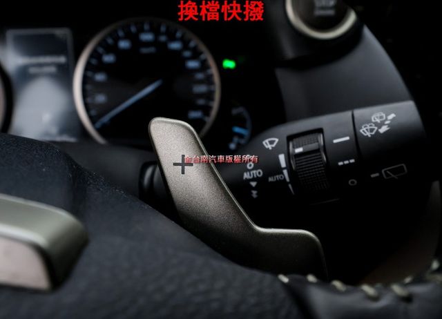 菁英Plus版 19年式19年領牌 原廠保養 車況超好 雙電動椅 電動尾門 ACC AEB 倒車顯影 可全貸!  第14張相片