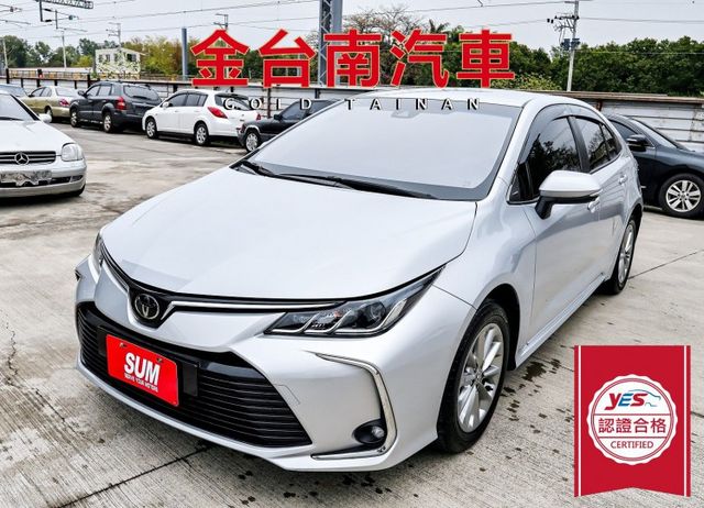 豪華+版 只跑1.9萬 原廠保養 全車原板件 iKEY 盲點 ACC AEB 車道維持 安卓影音 恆溫  可全貸!  第1張相片