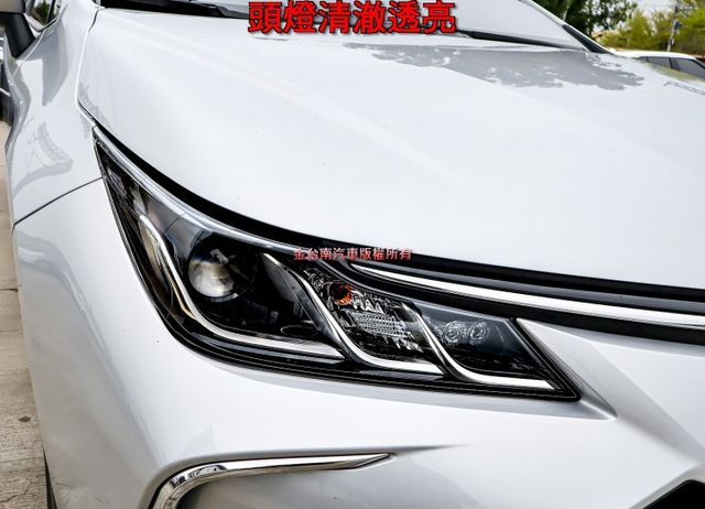 豪華+版 只跑1.9萬 原廠保養 全車原板件 iKEY 盲點 ACC AEB 車道維持 安卓影音 恆溫  可全貸!  第5張相片