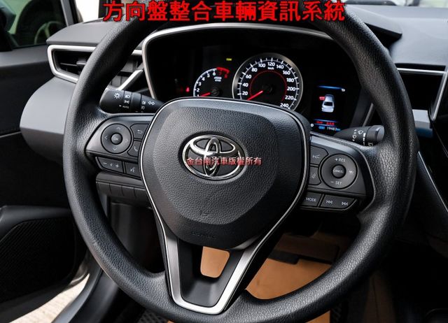 豪華+版 只跑1.9萬 原廠保養 全車原板件 iKEY 盲點 ACC AEB 車道維持 安卓影音 恆溫  可全貸!  第11張相片
