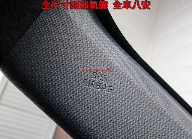 酷動版 25年式 10月出廠領牌 一手只跑8千 iKEY ACC AEB 車載系統 全車八安 可全貸 不用殺價就很便宜!  第19張相片