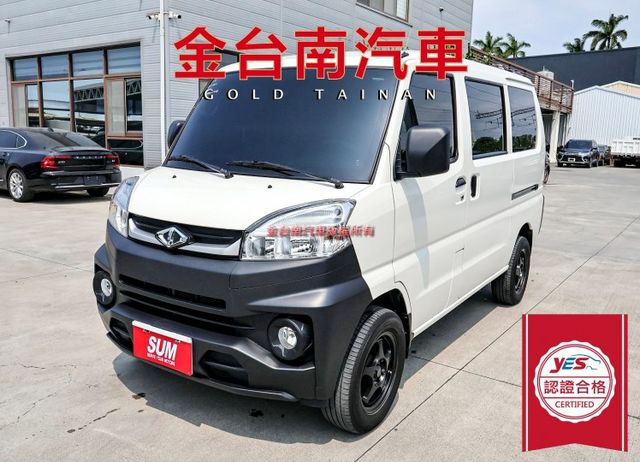 附全額發票 廂式五人座 只跑1.2萬 盲點 ABS TCS 雙安 一手 全車原鈑件 原廠保養 可全貸!  第1張相片