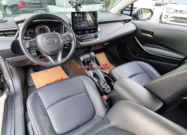 豪華版 只跑3.1萬 ACC AEB 車道維持 恆溫 九安 一手 全車原鈑件 原廠保養 里程保證 可全貸  第8張相片