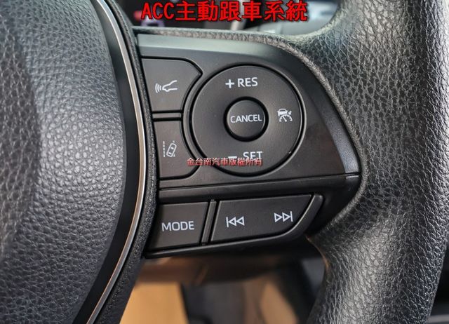 豪華版 只跑3.1萬 ACC AEB 車道維持 恆溫 九安 一手 全車原鈑件 原廠保養 里程保證 可全貸  第10張相片