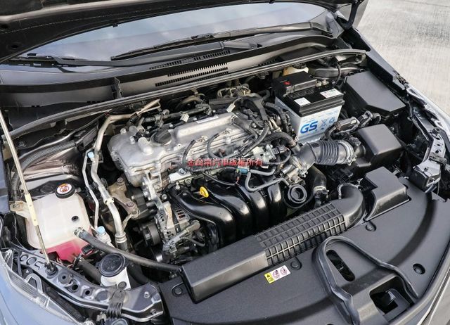 豪華版 只跑3.1萬 ACC AEB 車道維持 恆溫 九安 一手 全車原鈑件 原廠保養 里程保證 可全貸  第18張相片