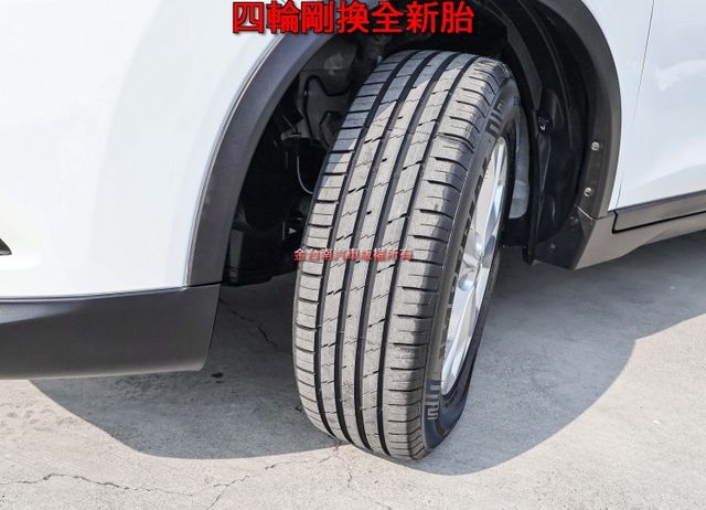 16年式 15/10出廠 四輪剛換全新胎 只跑5萬 定速 衛星導航 iKEY 雙區恆溫 TCS 四安 一手 原鈑件  第7張相片