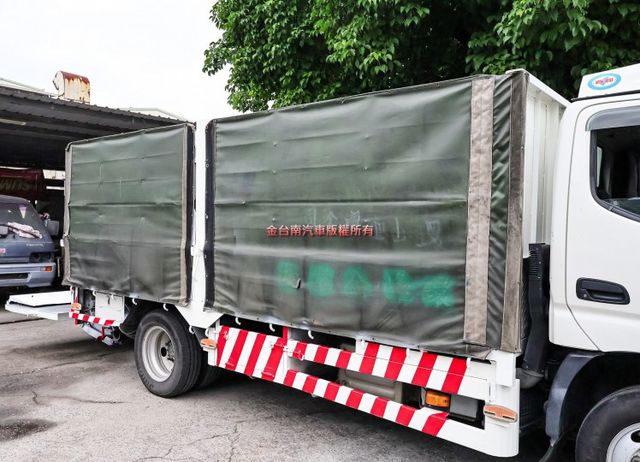 自排 14.5呎 雙活動放併 前後上貨方便 六呎雙芯雙折昇降尾門 啞花鈑 全程原廠保養 一手車 原鈑件 視野輔助 護士帽  第10張相片