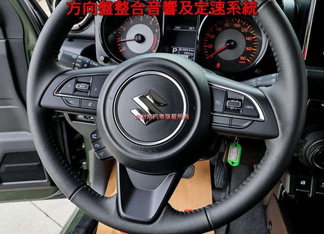 23/9出廠領牌 一手車 只跑3千 全車原板件 跟本新車 4WD 車道偏離 主動煞車 車載系統 恆溫 可全貸!  第13張相片