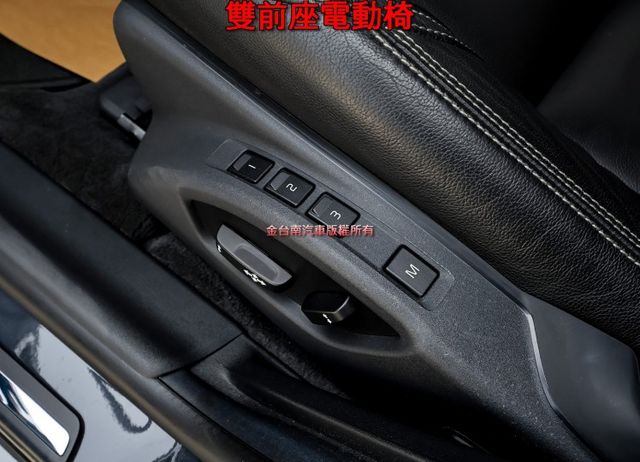 柴油版 雙電動椅 自動停車 倒車顯影 盲點 快撥 全車六安 少跑里程保證 全車原板件 可全貸 不用殺價就很便宜!  第11張相片