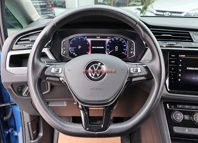 中階Life版 七人座 跑2.7萬 電動椅 雙前電熱椅 電動尾門 LED頭燈 盲點 ACC AEB 一手原鈑件 原廠保養  第12張相片