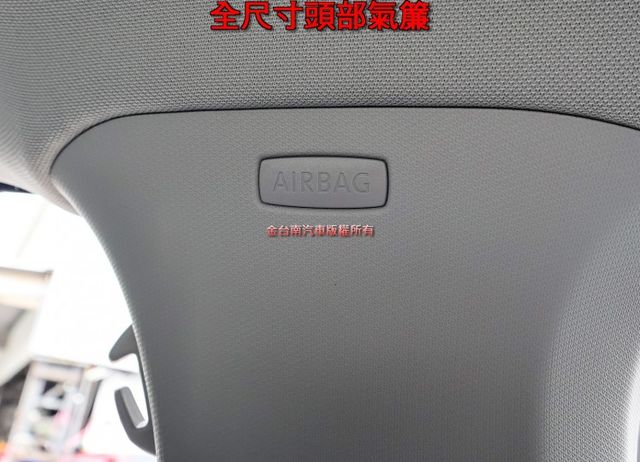 中階Life版 七人座 跑2.7萬 電動椅 雙前電熱椅 電動尾門 LED頭燈 盲點 ACC AEB 一手原鈑件 原廠保養  第17張相片