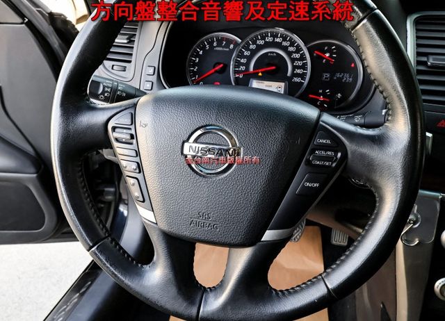 2.5經典版 電動椅 恆溫 iKEY 安卓影音 少跑里程保證 全車原板件 車況超好 可全貸 不用殺價就很便宜!  第12張相片