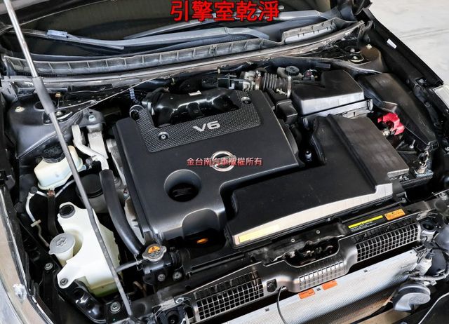 2.5經典版 電動椅 恆溫 iKEY 安卓影音 少跑里程保證 全車原板件 車況超好 可全貸 不用殺價就很便宜!  第19張相片