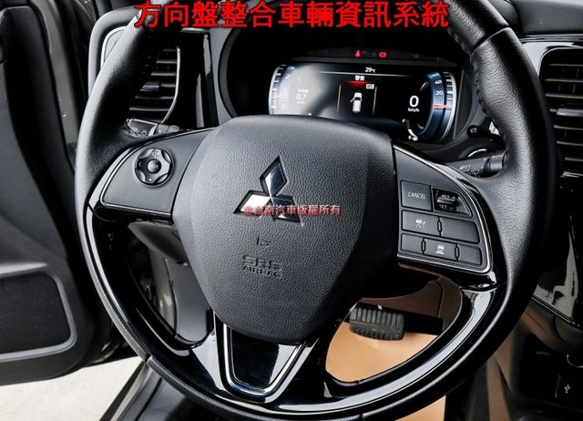 尊貴型 電動椅 電動尾門 ACC AEB 車道偏離 安卓影音 iKEY 雙區恆溫 全車八安 車況超好 可全貸!  第14張相片