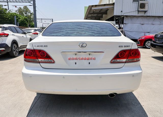 ES330 只跑13.2萬 全車原鈑件 定速 天窗 記憶椅 雙區恆溫 ABS 八安 里程保證!  第3張相片