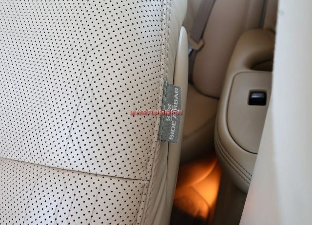 ES330 只跑13.2萬 全車原鈑件 定速 天窗 記憶椅 雙區恆溫 ABS 八安 里程保證!  第18張相片