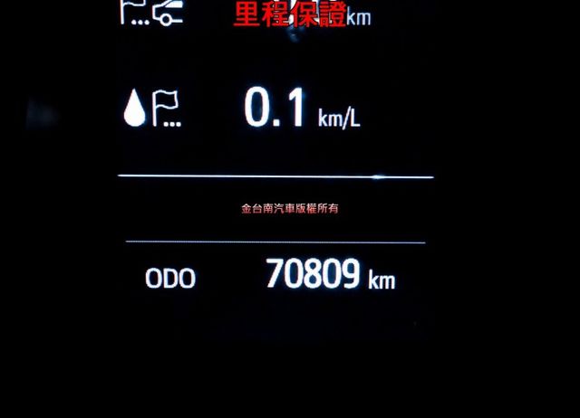 豪華版 電動椅 電熱椅 ACC AEB 車道偏離 雙區恆溫 加裝環景 安卓影音 全車原板件 原廠保養 可全貸!  第13張相片
