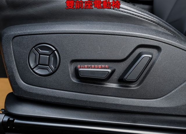 35TFSI 一手車 只跑1.2萬 全車原板件 根本新車 LV2 雙電動椅 電動尾門 環景 車載系統 原廠保固中 可全貸  第10張相片