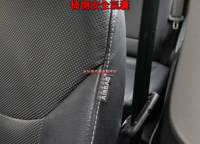 最高旗艦版 雙前輪剛換新 15/10出廠 只跑6.5萬 天窗 TCS iKEY 影音 衛星導航 恆溫 六安 全車原鈑件  第19張相片
