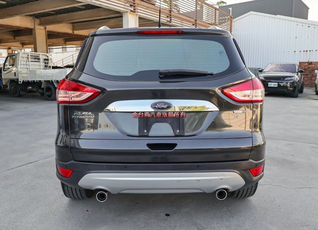 4WD 汽油最高旗艦版 ACC 全景天窗 車道偏離 自動停車 盲點 電動椅 衛星導航 電動尾門 iKEY 原鈑件  第3張相片