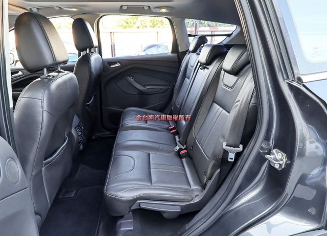 4WD 汽油最高旗艦版 ACC 全景天窗 車道偏離 自動停車 盲點 電動椅 衛星導航 電動尾門 iKEY 原鈑件  第9張相片