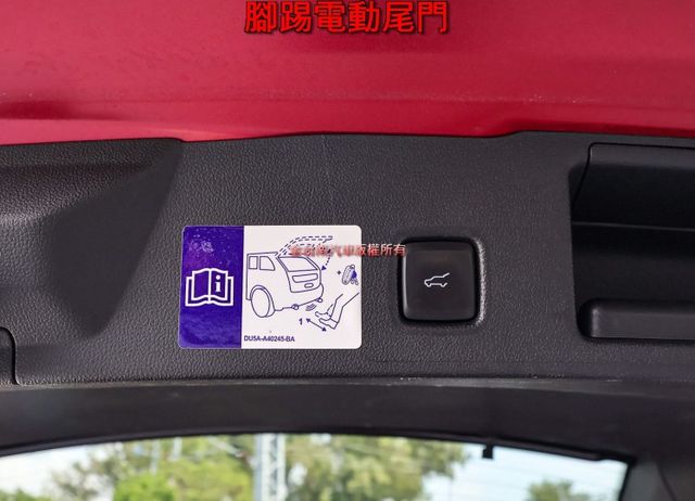 4WD ST-Line 只跑6.5萬 ACC AEB 全景天窗 電動椅 快撥 盲點 HUD 電動尾門 iKEY 原鈑件  第19張相片