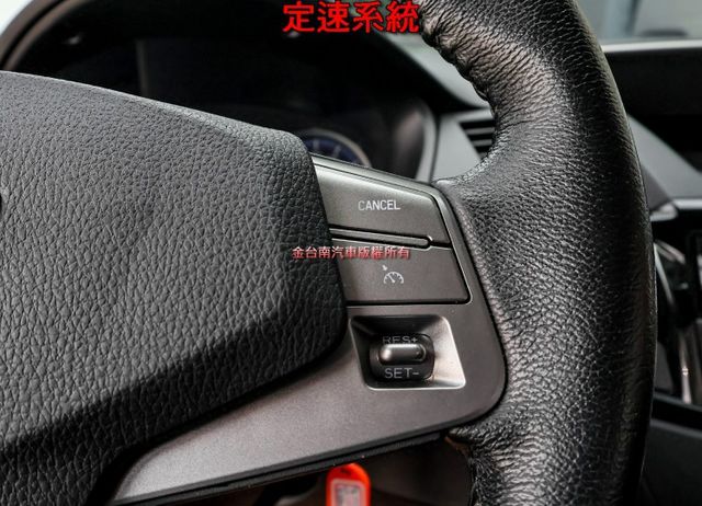 附全額發票 精緻版 只跑2.9萬 定速 後座冷氣 ABS 雙安 車頂置物架 一手 全車原鈑件 里程保證!  第13張相片
