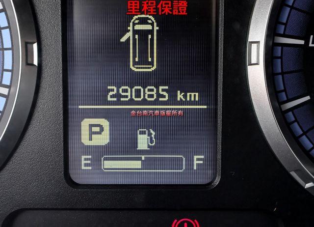 附全額發票 精緻版 只跑2.9萬 定速 後座冷氣 ABS 雙安 車頂置物架 一手 全車原鈑件 里程保證!  第14張相片