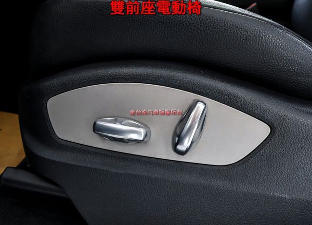 小改白金版 300HP馬力 選配全景天窗 雙電動椅 NAVI 電動尾門 只跑8.6萬 里程保證 可全貸 不用殺價就很便宜  第10張相片