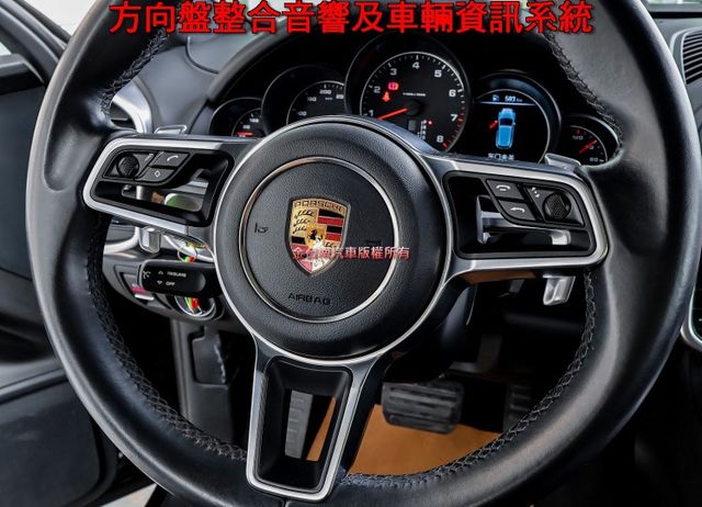 小改白金版 300HP馬力 選配全景天窗 雙電動椅 NAVI 電動尾門 只跑8.6萬 里程保證 可全貸 不用殺價就很便宜  第14張相片