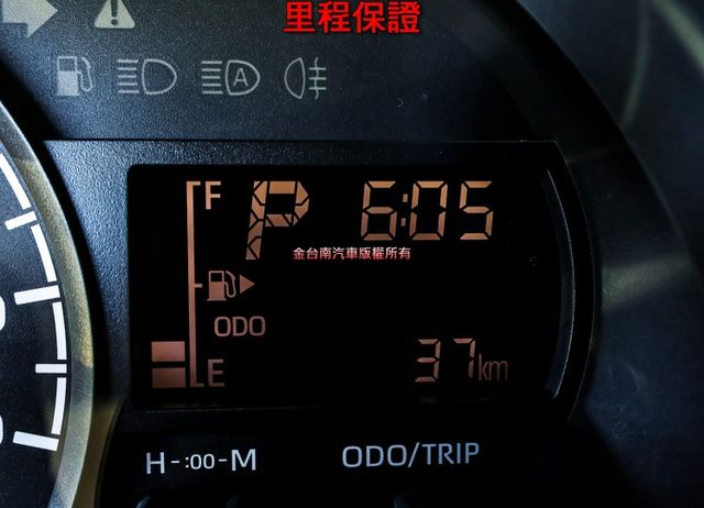 全新領牌車 自排變速箱 ABS TCS LED頭燈 雙安 事業打拼好幫手 附全額發票 可全貸 不用殺價就很便宜!  第13張相片