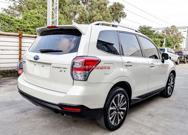 XT-P頂級版 4WD 電動椅 電動天窗 h/k音響 電動尾門 240P馬力 只跑7.7萬 里程保證 車況超好 可全貸!  第2張相片