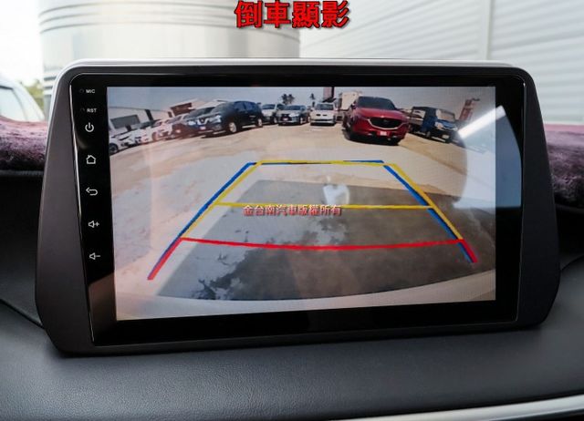 20年式小改尊爵版 只跑5.7萬 全車原板件 電動椅 安卓影音 ACC AEB 車道偏離 恆溫 可全貸!  第16張相片