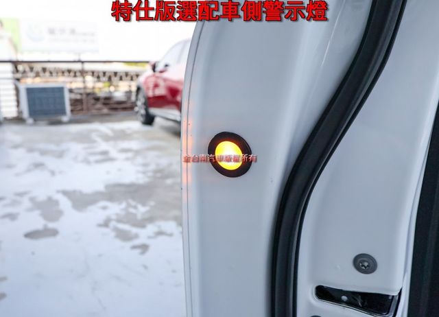 稀有GR 空力套件 特仕版選導航 跑2.5萬 ACC AEB 車道維持 環景 車載系統 HUD 原鈑件 原廠保養  第10張相片