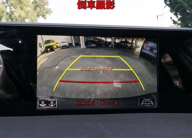 19/8出廠 只跑4.5萬 ACC AEB 車道偏離 電動椅 雙電熱椅 iKEY LED頭燈 全車原鈑件!  第14張相片