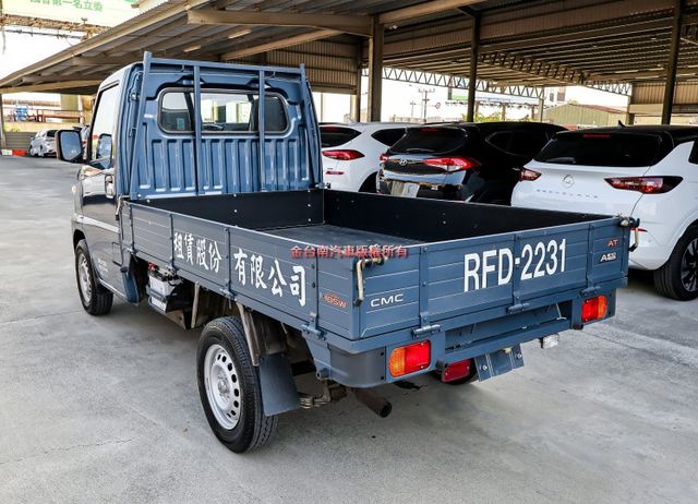 A210 自排 貨斗長2,410mm 可載重950KG 一手車 只跑2千 盲點 TCS ABS 雙安 定速 可全貸!  第2張相片