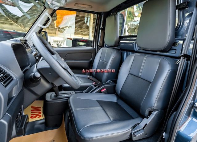 A210 自排 貨斗長2,410mm 可載重950KG 一手車 只跑2千 盲點 TCS ABS 雙安 定速 可全貸!  第9張相片