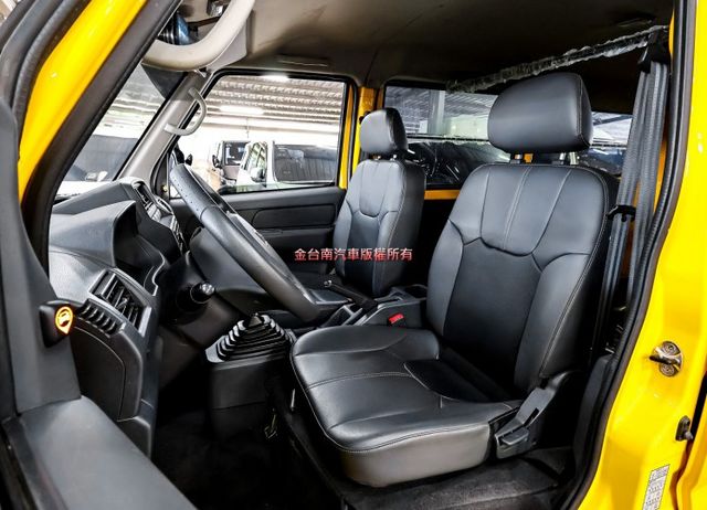廂式 一手車 只跑3.6萬 里程保證 TCS ABS 盲點偵測 電動窗 附全額發票 可全貸 事業打拼好幫手!  第8張相片