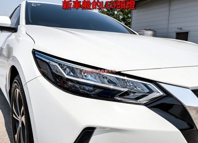 尊爵版 一手車 只跑1.2萬 原廠保養 全車原板件 ACC AEB 車道偏離 環景 車載系統 雙區恆溫 可全貸!  第5張相片