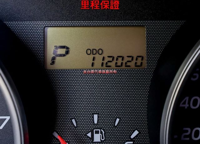 14年式 13/11出廠 經典版 只跑11.2萬 恆溫 ABS 雙安 方控 原鈑件 里程保證 不用殺價就很便宜!  第15張相片