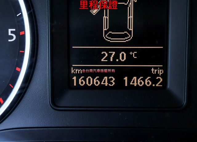 4WD 柴油 恆溫 ABS TCS 里程保證 少跑 全車原鈑件 里程保證 不用殺價就很便宜!  第14張相片